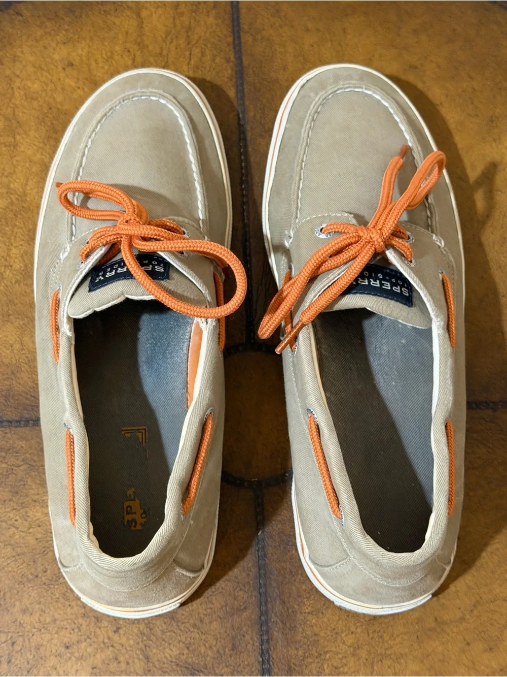 MEN’S SPERRY TOP SIDER SHOES SIZE 10.5 STYLE # 10771188 IN TAN WHITE ORANGE